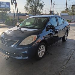 Nissan Versa 