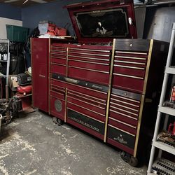 Snap on Gold Medal Toolbox  box 3 bank w/ side cab