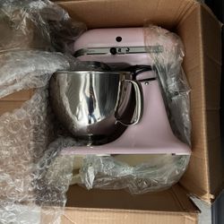 Pink KitchenAid Stand Mixer – Excellent Condition, Lightly Used