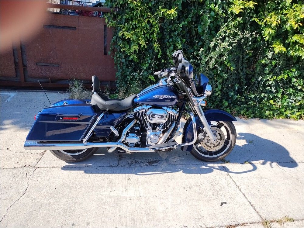 2012 Harley Davidson street glide FLHX street glide 1687 cc 103