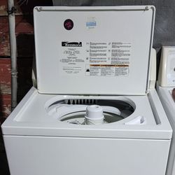 Lavadora Kenmore Heavy Duty Con Garantía Lusiendo Y Trabajando Exelente $290
