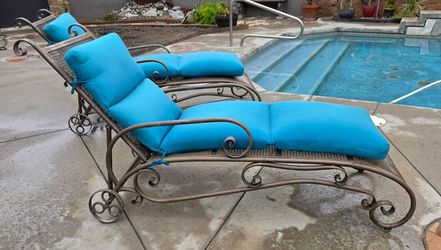 Wrought Iron Outdoor Chaise Loungers with Cushions – Set of 2
