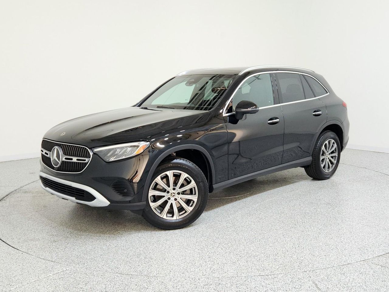 2025 Mercedes-Benz GLC 300