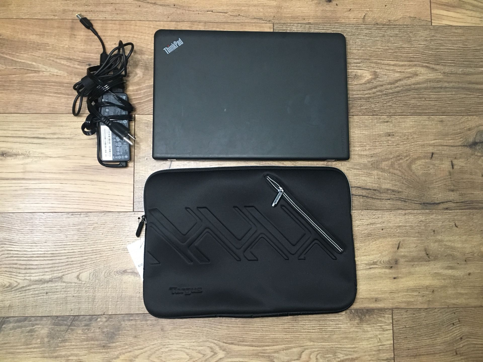 Lenovo E560 15.6” Laptop Computer + Carrying Case, i7-6500U, R7 M370, 8 GB RAM, 1 TB SSHD, and Windows 10