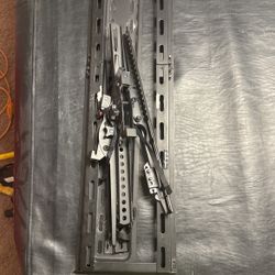 3 Wall Mounts Doesn’t Swivel Up To 60’