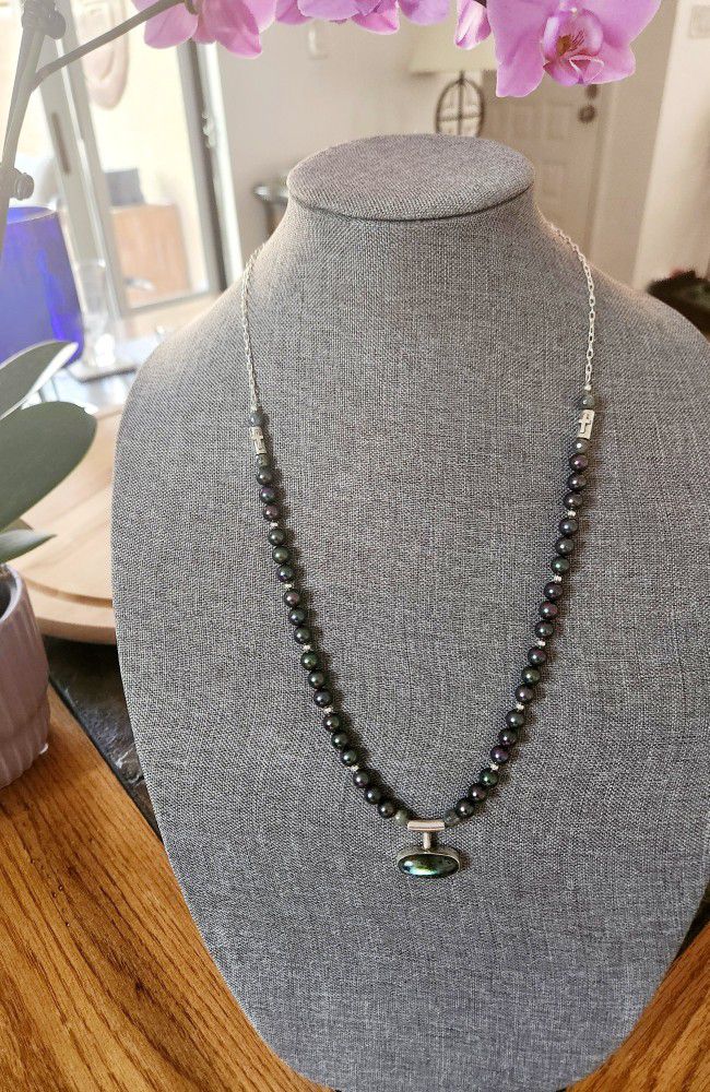 SS Raven Wing Pearl & Labradorite Necklace