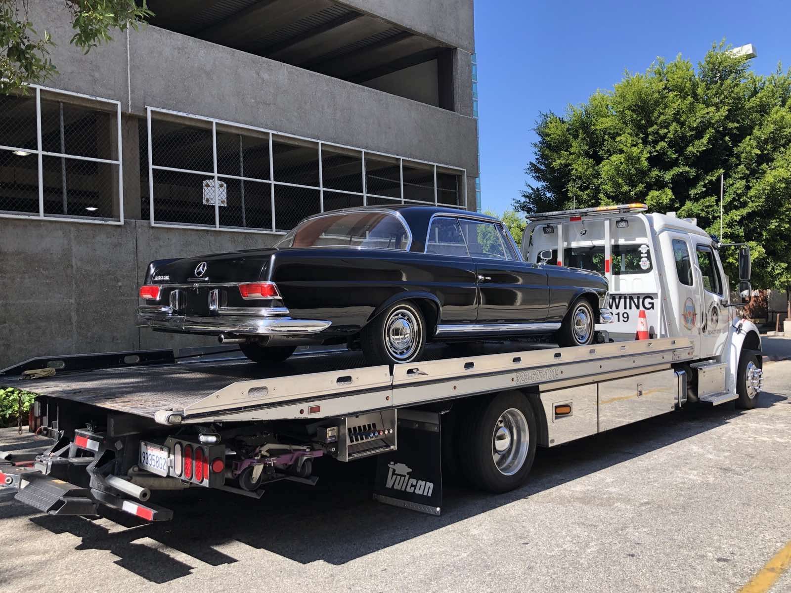 VINTAGE CAR COLLECTOR BUYS CLASSIC CARS! for Sale in Glendale, CA OfferUp