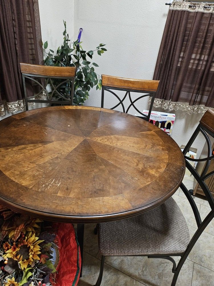 Dining Set