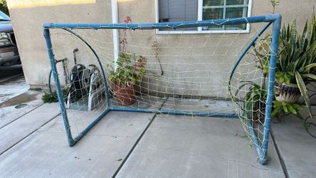 Soccer goal