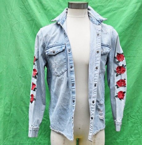FOREVER 21 MEN DENIM JEANS ROSES 🌹 JACKET SIZE LARGE