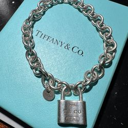 BEAUTIFUL TIFFANY & CO 925 SILVER BRACELET SIZE 7.5 