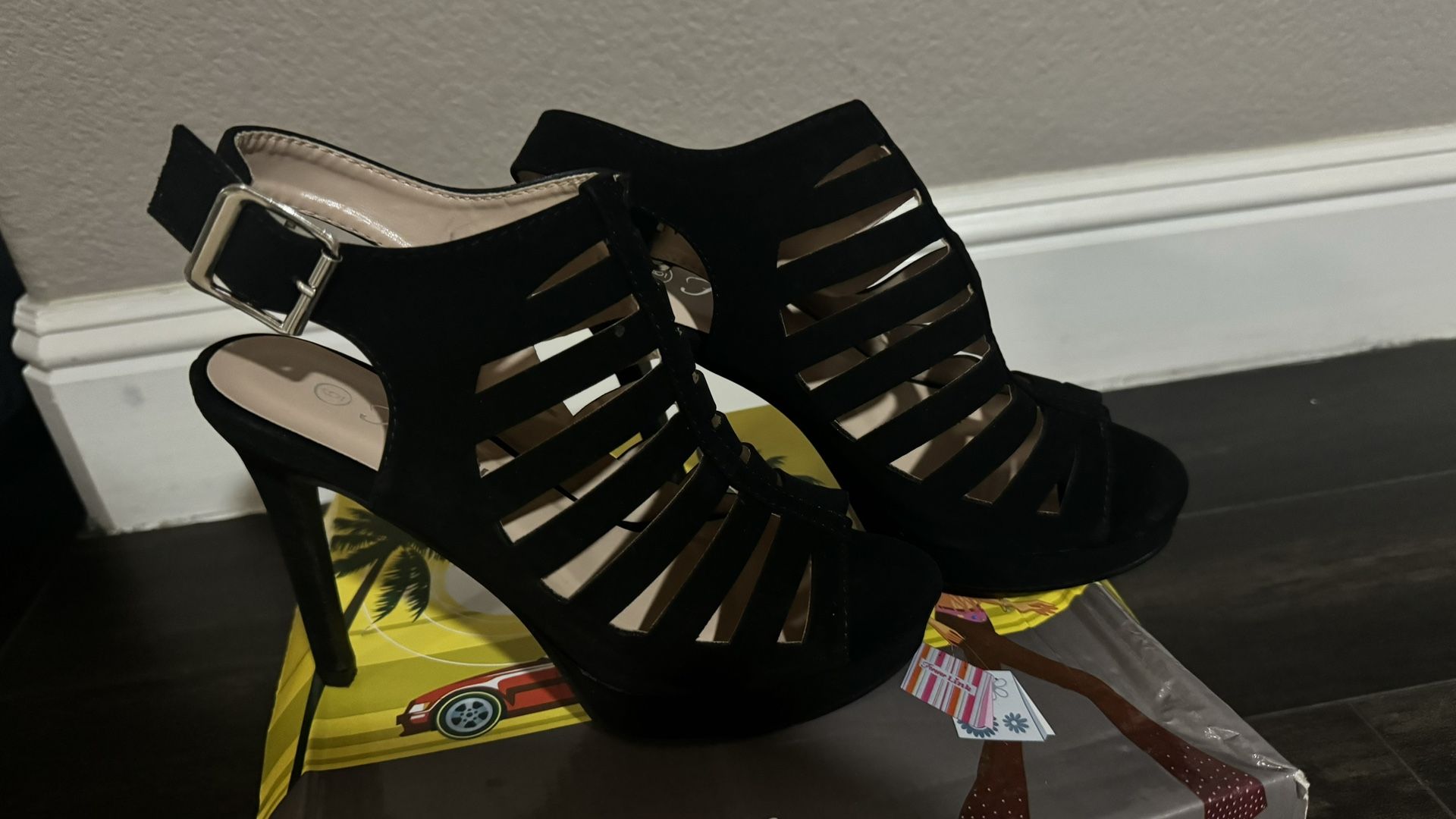 Brandnew Black Heels Size 6 Retail Value $88.99 + Tax 
