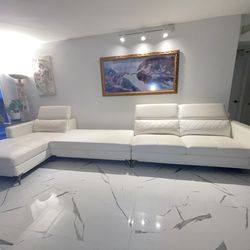 Modern Ivory White Modular Sectional Sofa – 3 Pieces – Excellent Condition