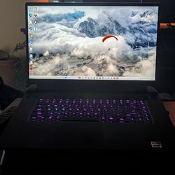 Alienware M17 R5 AMD