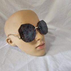 Oversized Grey Gold Sunglasses