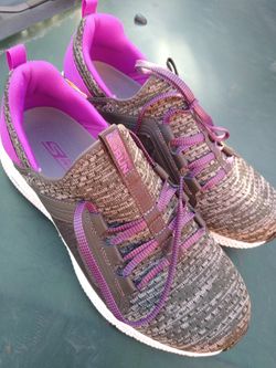 New! Size 8.5 Sketchers performance ultra fligjt