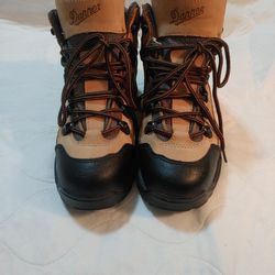 Danner Boot's Size 8