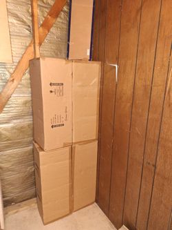 
80 Brand New Still in Plastic

Hardware already installed easy amount frames