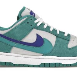 Nike Dunk Low Neptune Size 7.5 Women / 6 Men