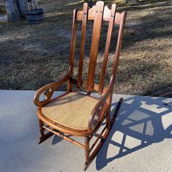 Antique American Farmhouse Mission Style Rocking Chair for Decor
