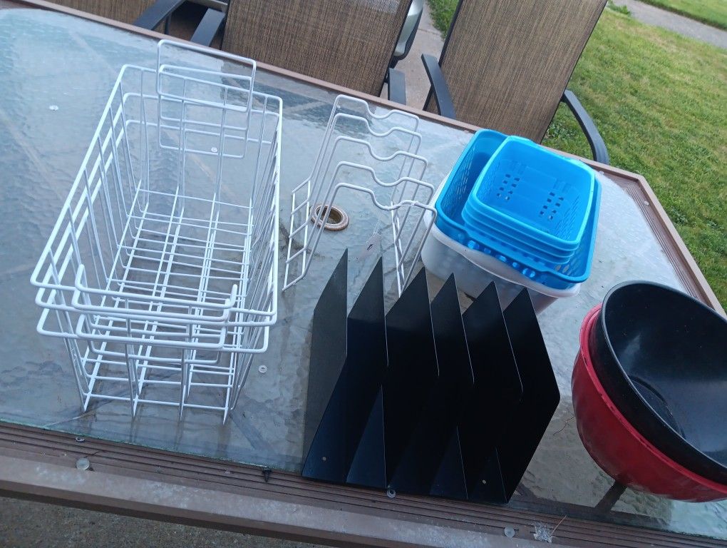 Baskets Bowls,  Holders 