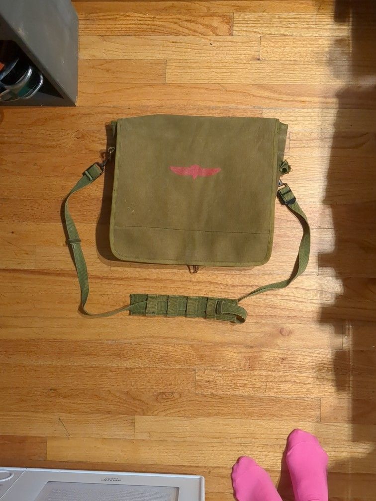 Military Surplus Paratrooper Bag- Vintage