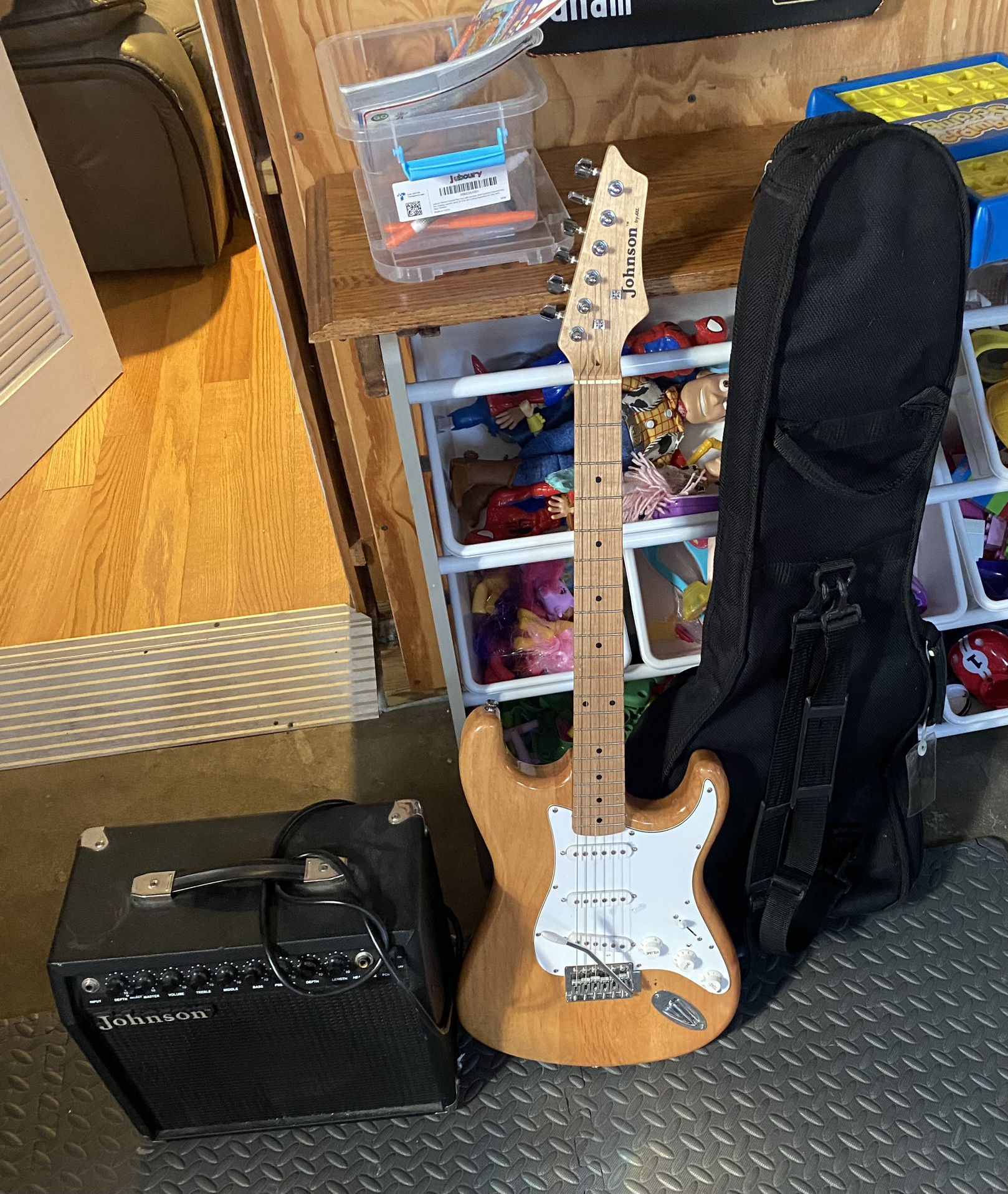 Electric Guitar w/ Amplifier, Guitar Bag and Cord