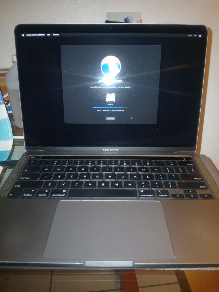 MacBook Pro A2051 Touchbar Touch Id