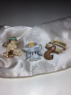 Set of 3 Charming Vintage Holiday Brooches