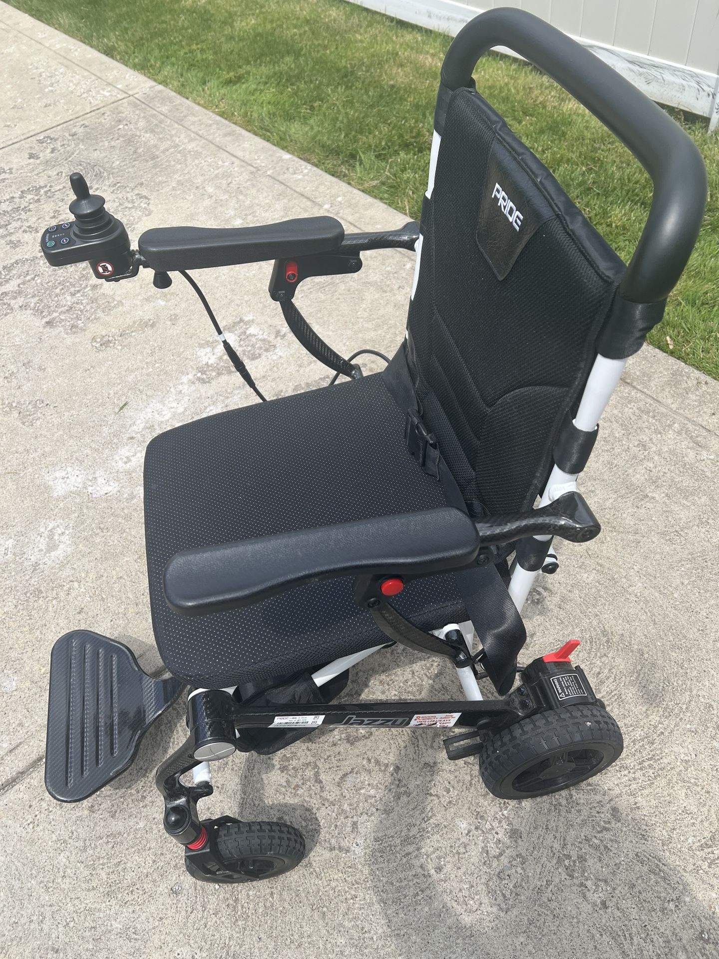 Pride Jazzy Carbon Power Chair Like New