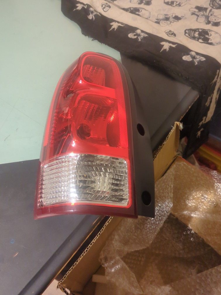 New GM Tail Light 