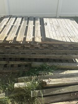 FREE. Fence Posts , Look At Pictures 6ft. Privacy Fence,poles, Posts, Wood,gate . You Pick Up, Pinefield Waldorf Area. FREE