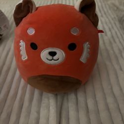 Cici the Red Panda Squishmallow