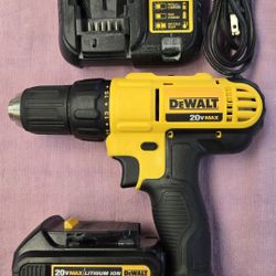 Dewalt DCD771 1/2" Cordless Drill Driver 