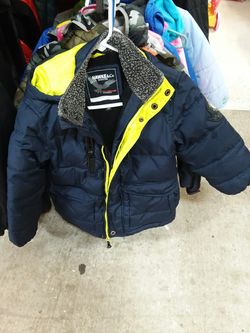 Kids jacket size 5 to 6 yr