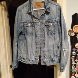 LEVI  JACKET. SZ. XLG MENS  ELBOWS CUSTOM CUT BACK HAS HAND PRINTED MESSAGE.  100 DOLLARS