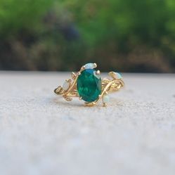 14K Gold Emerald Opal Ring (Jewelry Box Included)