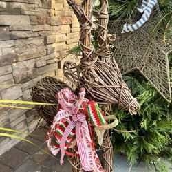 Christmas decorations vintage farmhouse reindeer handmade grapevine flowers Only 1 left available