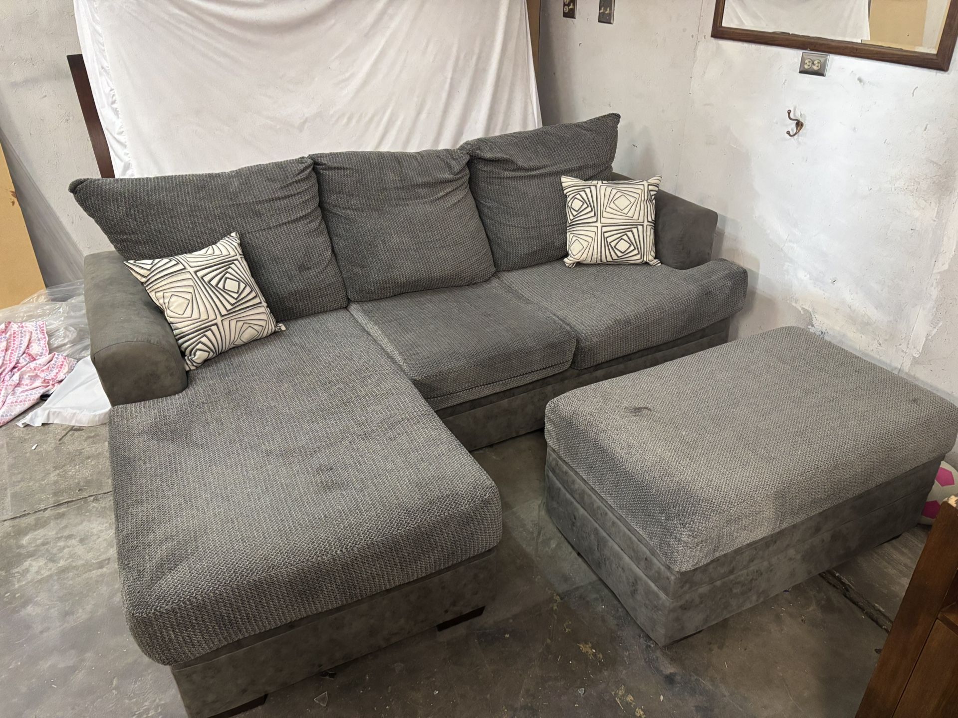 Sectional couch