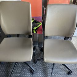 Clean Computer Chairs