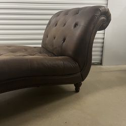 Chaise Lounge Chair. for Sale in San Antonio TX OfferUp