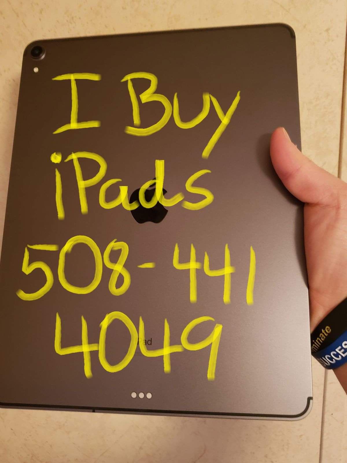 iPad Pro 5th Generation 12.9 1TB WI-FI ONLY