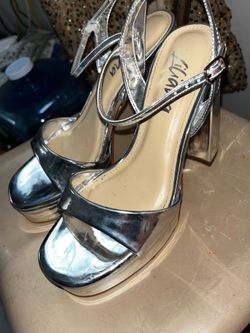 Women shoes size 7