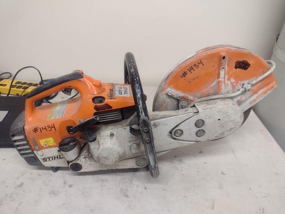 Cordless Gas Powered Demo Saw