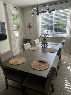 Dinning Room Table