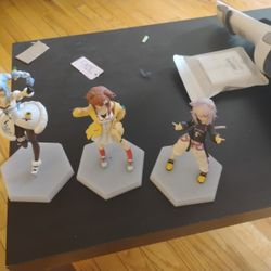 Hololive figures (Korone, Peko, Okayu) 