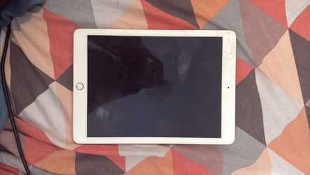 ipad pro white (10in) 3rd generation