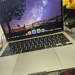 APPLE  🍎 MACBOOK PRO LAPTOP TOUCH BAR FULLY LOADED WITH SOFTWARE GREAT FOR WORK AND SCHOOL 