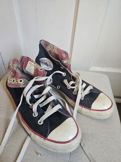 Vintage Converse Unisex Men's size 5 Women's size 7