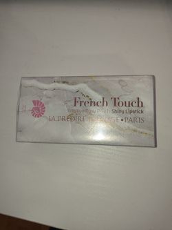 La Predire Prestige lipstick